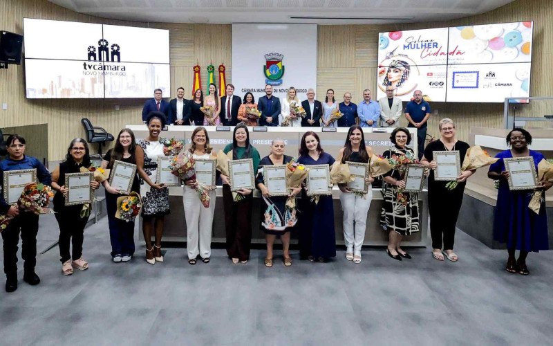 Mulheres homenageadas na Câmara de Vereadores de Novo Hamburgo | abc+
