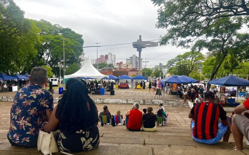 Praça da Biblioteca recebe mais uma edição da Expo Black