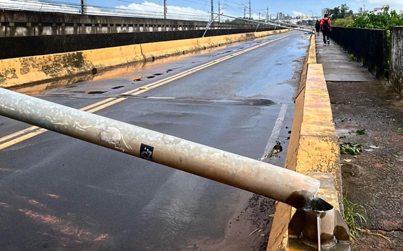 Ponte da Avenida Mauá será interditada para instalação de postes elétricos no sábado (14)
