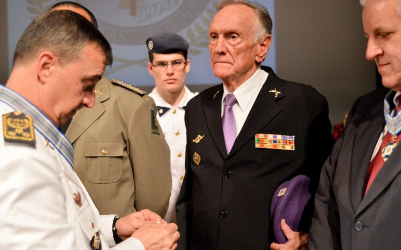 Falece, aos 89 anos, o coronel da Brigada Militar Estanislau Wasenkeski