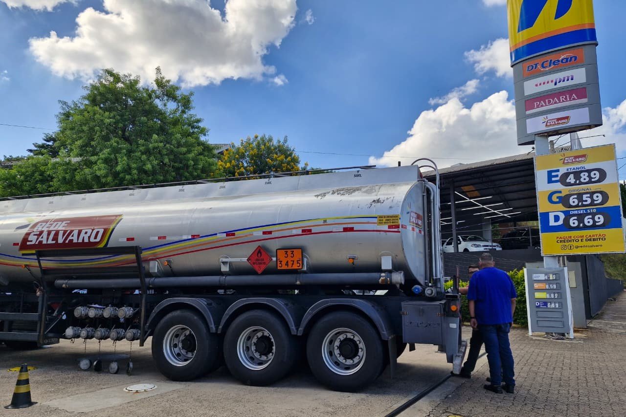 Combust&iacute;veis: Postos mant&ecirc;m abastecimento normal, mas setor segue atento ao diesel