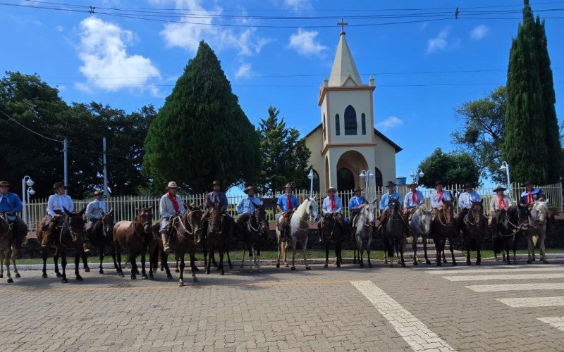 Tropeada celebra Dia do Tropeiro em Taquara | abc+