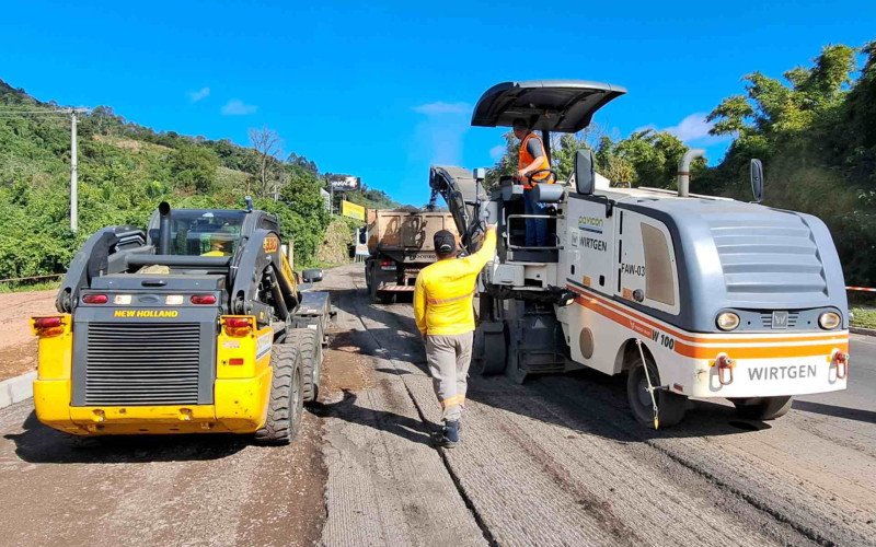 EGR mobiliza equipes para serviços de manutenção nas rodovias