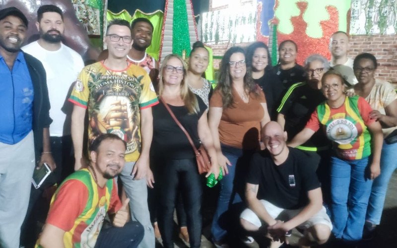 Preparativos da Império do Sol para o desfile do carnaval de São Leopoldo