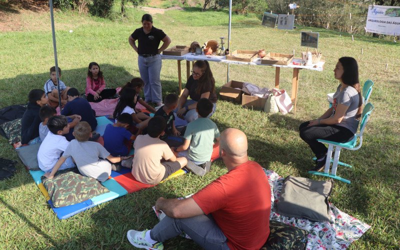Estudantes participaram das atividades da Quinzena das Águas, que foram realizadas no Balneário Santa Cristina 