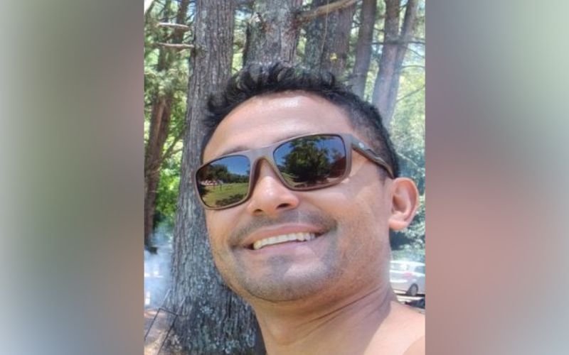 Familiares e amigos se despedem de guarda municipal que morreu afogado no Rio dos Sinos
