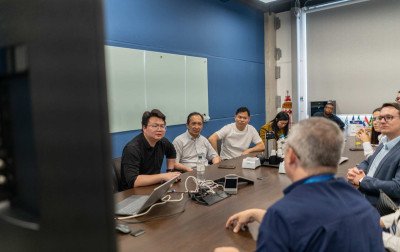 Canoas na mira dos chineses: Comitiva visita empresa no Parque Canoas de Inovação