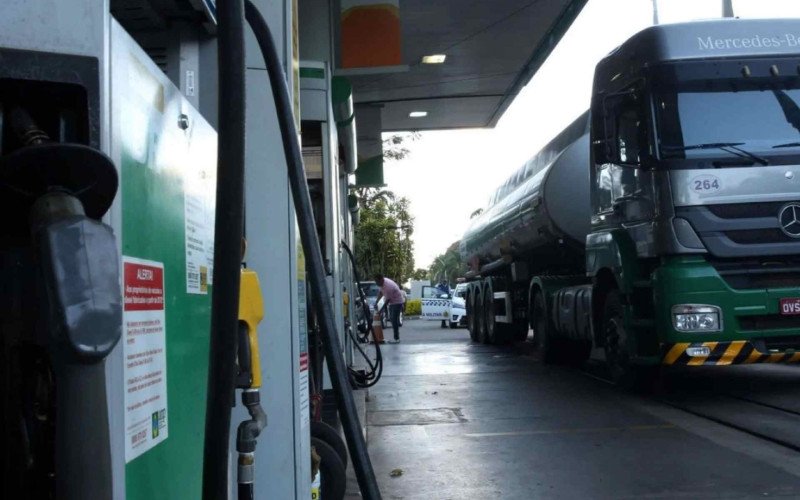 Petrobras anuncia desconto no diesel a partir de junho; entenda o que muda no preço | abc+