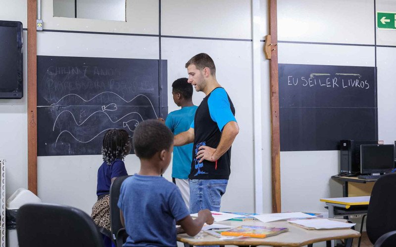 Educação promove projeto de Língua Portuguesa para estrangeiros no Cadie
