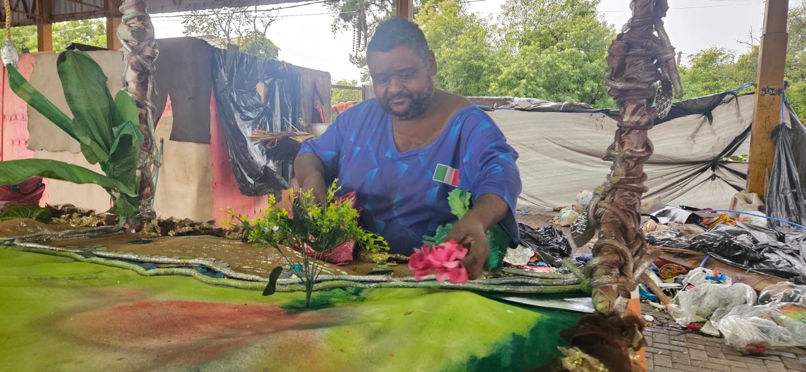 Alambique Leopoldense levar&aacute; ervas, b&ecirc;n&ccedil;&atilde;os e resist&ecirc;ncia para o seu desfile