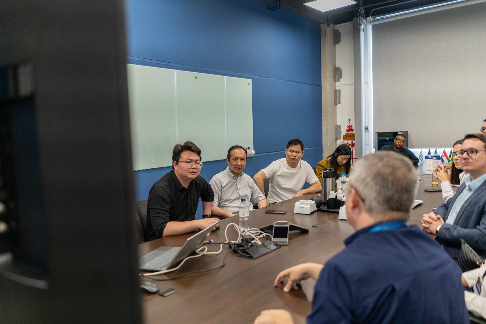 Canoas na mira dos chineses: Comitiva visita empresa no Parque Canoas de Inovação