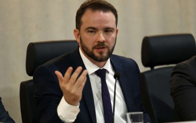 Pode haver novas medidas para preços de combustíveis, admite ministro da Fazenda