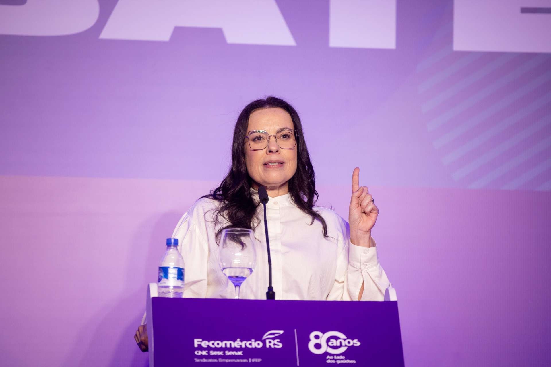 Juliana Brizola divulga carta reafirmando compromisso com Lula e anuncia saída do PDT do governo Eduardo Leite