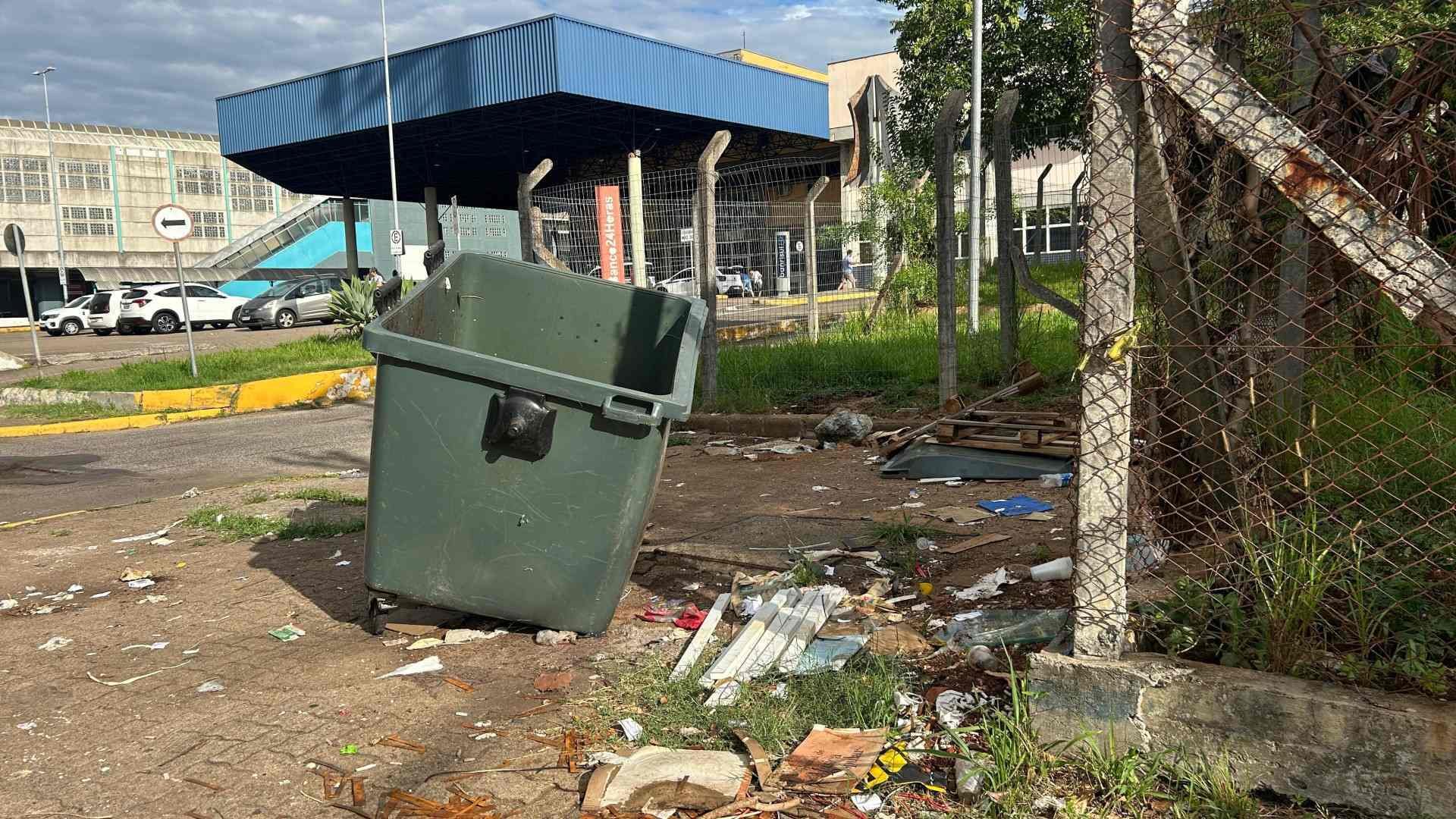 V&Iacute;DEO: Ninho de ratos &eacute; avistado pr&oacute;ximo &agrave; rodovi&aacute;ria de Novo Hamburgo