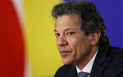 Fernando Haddad é exonerado e novo ministro da Fazenda é nomeado por Lula