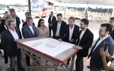 Empreendimento com investimento de R$ 1 bilhão lança pedra fundamental de início das obras em Gramado