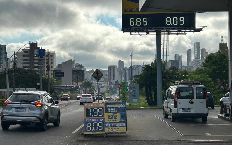 Preço da gasolina deu salto de um dia para o outro em cidades do Vale do Sinos | abc+