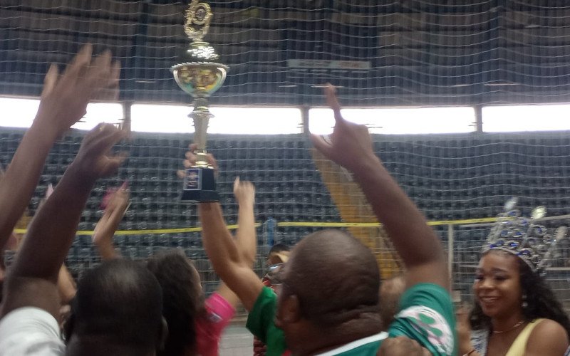 Acadêmicos Verde e Rosa é a campeã do Carnaval 2026 de São Leopoldo