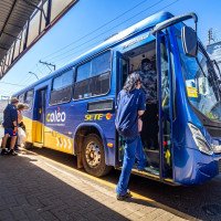 Impasse sobre reajuste salarial mantém rodoviários de São Leopoldo em estado de greve