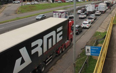 Alta do diesel pressiona fretes e deve impactar preço de mercadorias