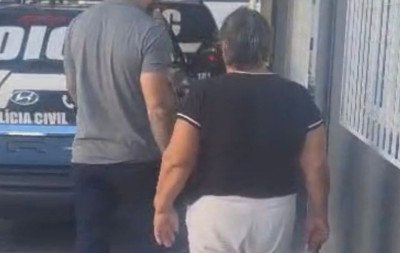 Madrasta suspeita de matar enteada com tiro de espingarda é presa fora do RS