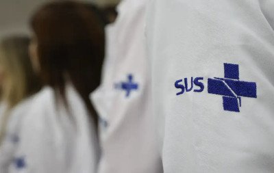 Exames para rastrear câncer de intestino triplicam no SUS