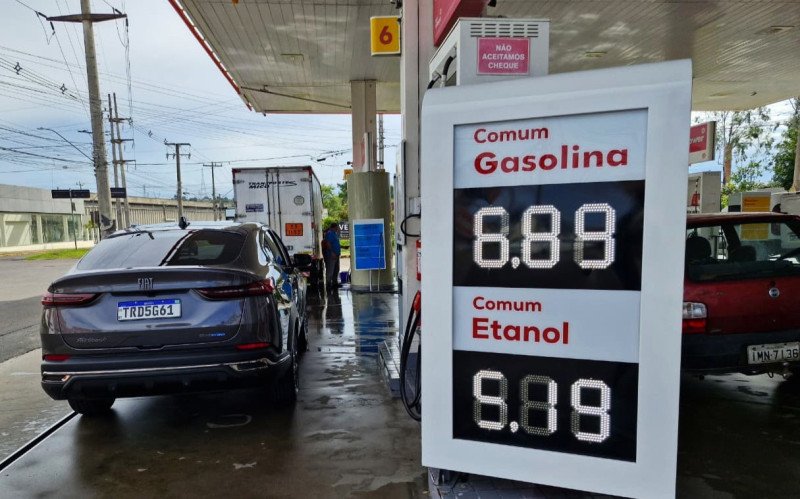 Preço da gasolina em Novo Hamburgo nesta segunda-feira (23) | abc+