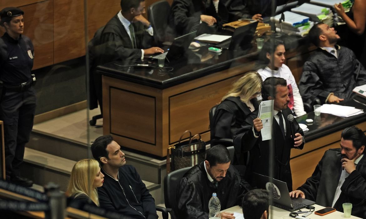 Advogados deverão pagar custos do adiamento da sessão sobre caso Henry Borel