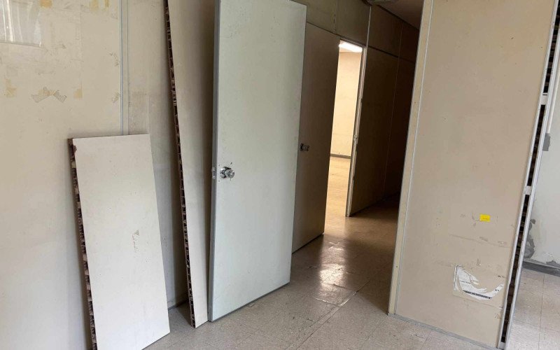 Ademir mostra a nova sede em reformas do Banco de Alimentos da Região do Calçado