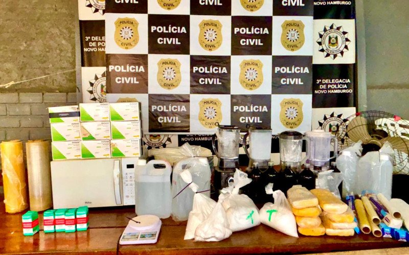 Laboratório de drogas é fechado no bairro Pinheiro, em São Leopoldo