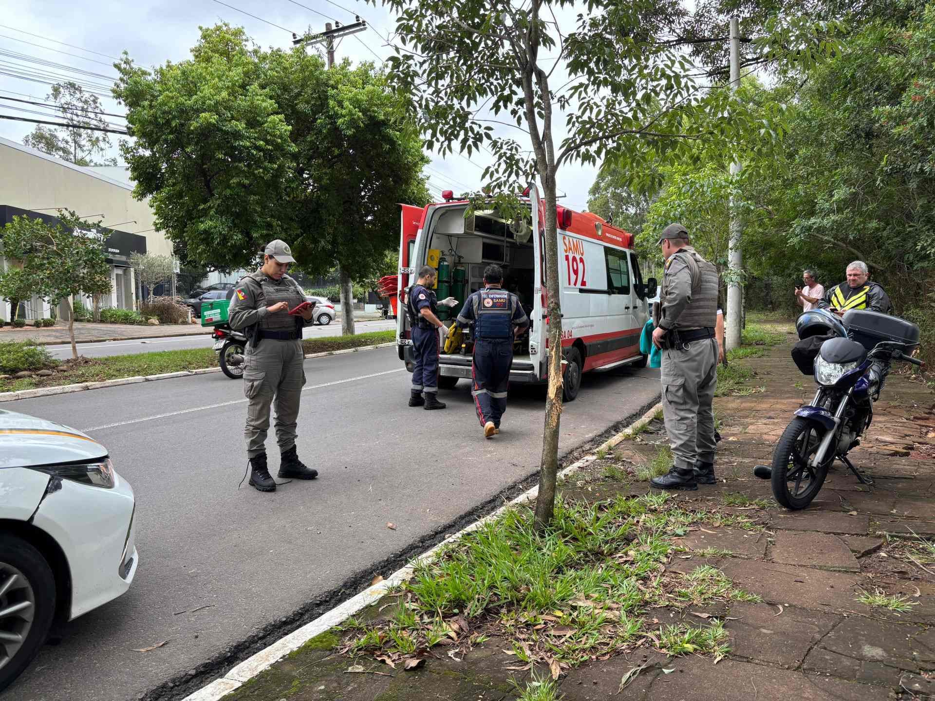 Motociclista ferida aguarda 40 minutos por socorro ap&oacute;s acidente em Novo Hamburgo