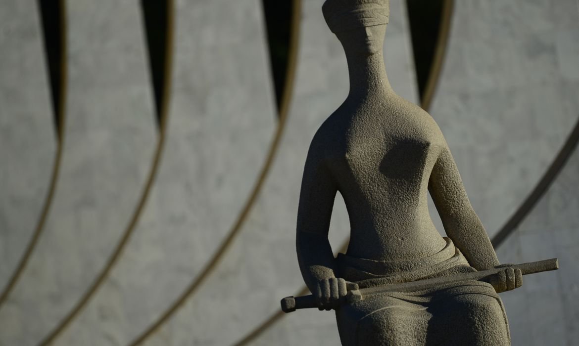 Confira penduricalhos cortados e mantidos ap&oacute;s decis&atilde;o do Supremo