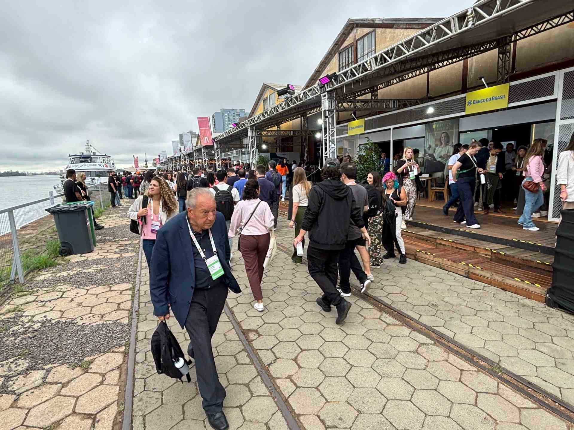 SOUTH SUMMIT BRAZIL: Encontro global re&uacute;ne inova&ccedil;&atilde;o e sustentabilidade no Cais Mau&aacute;; confira destaques
