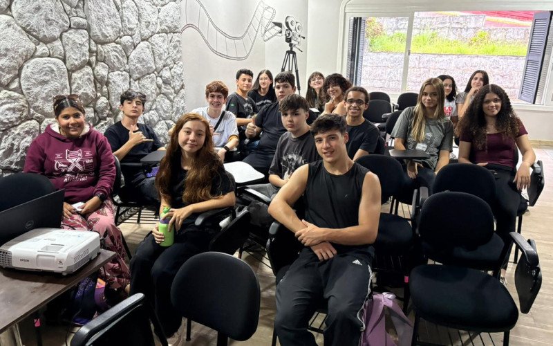 Turma avançada retomou aulas, agora em local próprio