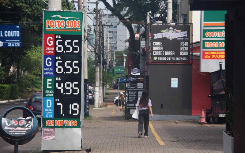 Gasolina comum e aditivada podem ser encontradas a R$ 6,55 (redução de R$ 0,30), enquanto o diesel S10 a R$ 7,19 | abc+