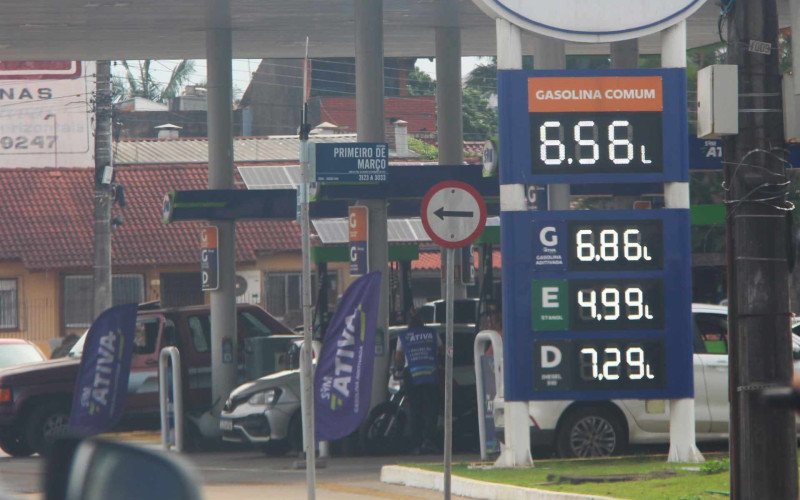 Neste posto, o diesel é encontrado a R$ 7,29, enquanto a gasolina comum a R$ 6,56
