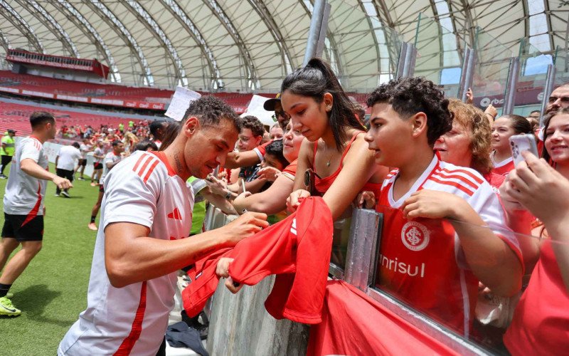 Torcida compareceu ao Beira-Rio no treino realizado no fim de novembro | abc+