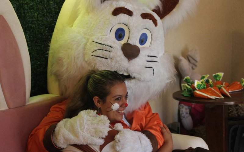 Bruna mostrou empolgação ao conhecer o Pascolino