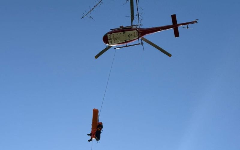 Resgate aéreo aconteceu após praticante de rapel cair de 18 metros | abc+