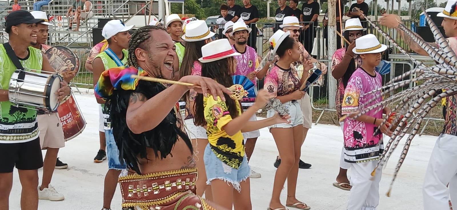O bloco Princesas Africanas abriram o desfila de carnaval 2026 de Esteio