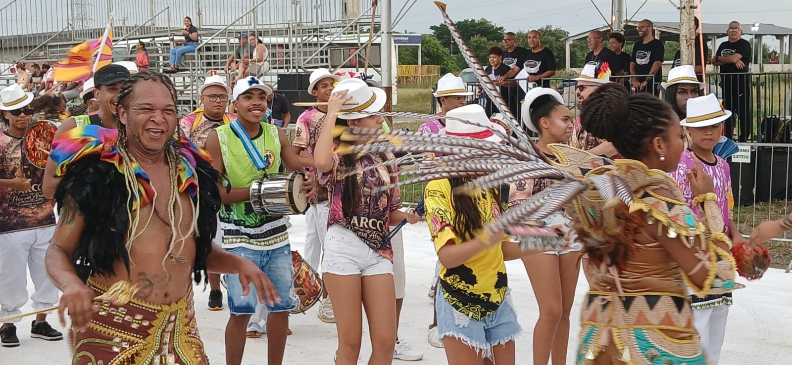 O bloco Princesas Africanas abriram o desfila de carnaval 2026 de Esteio
