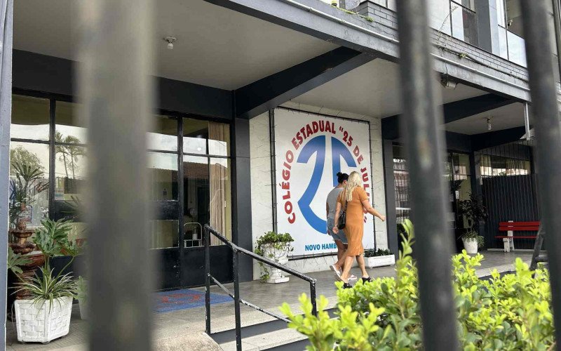 Estimativa da direção é de que mais de 10 brigas envolvendo alunos do Colégio 25 de Julho foram registradas desde o início do ano letivo | abc+