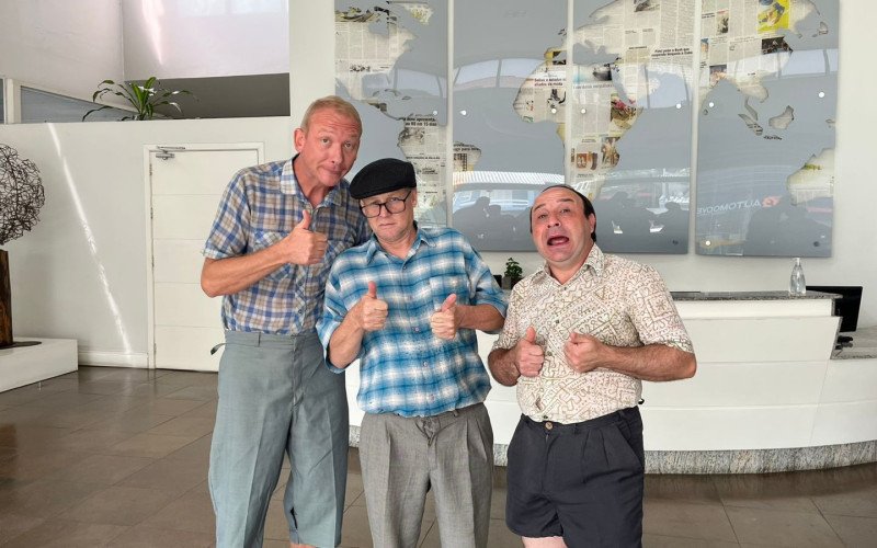 Miro (Cristiano Schenkel), Edwino (Betinho Klein) e Nêne (Odair Weisheit) durante a visita ao Grupo Sinos | abc+