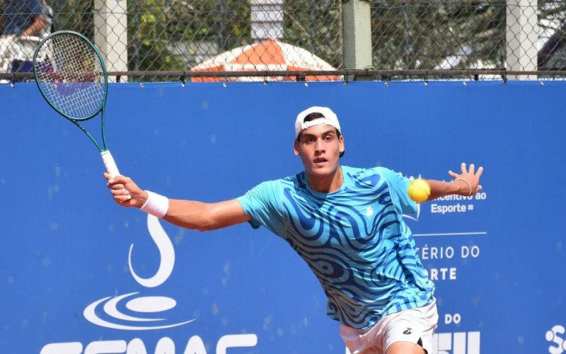 Argentino Carlos Maria Zarate vai enfrentar o peruano Juan Pablo Varillas, campeão da última edição do torneio | abc+