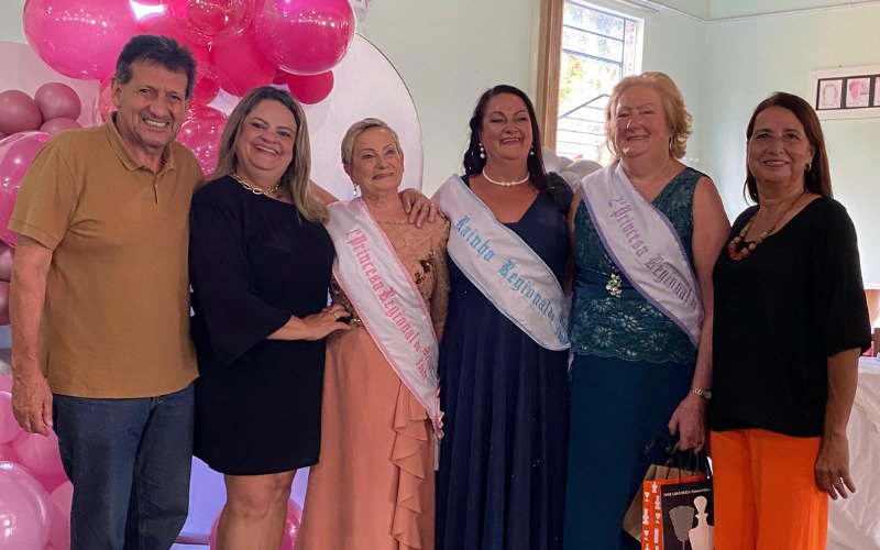 Representante de Gramado é eleita rainha regional da terceira idade