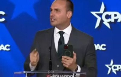 Eduardo Bolsonaro nega contrapartida a Vorcaro e diz que se sustenta com "renda passiva"