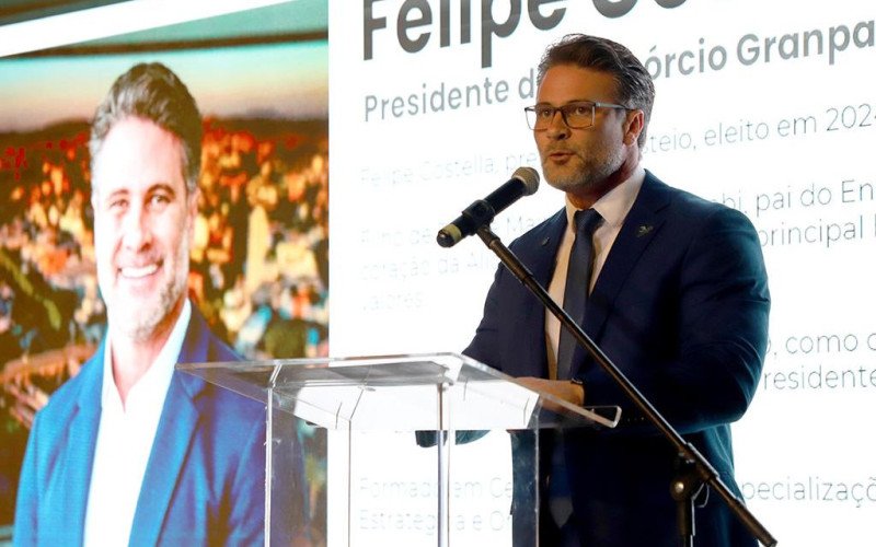 Felipe Costella é empossado como presidente do Consórcio Granpal