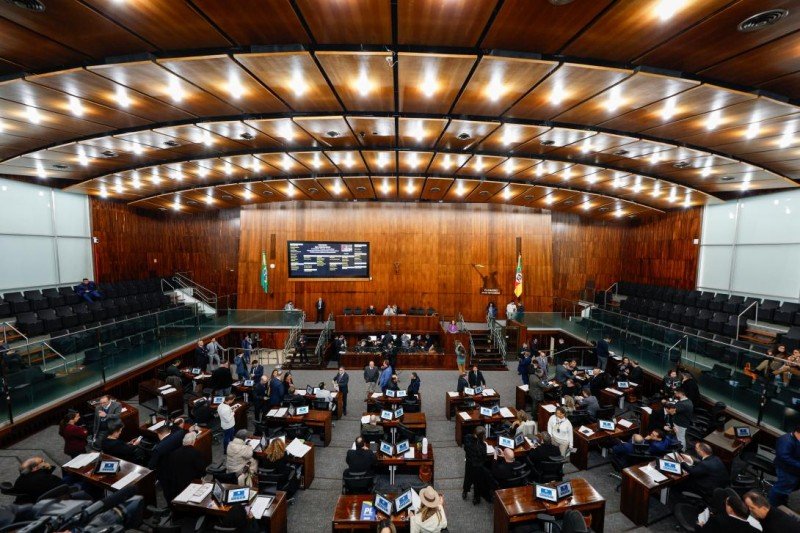 Partidos conquistam terreno e alguns perdem espaço; veja como ficou a Assembleia Legislativa após janela partidária