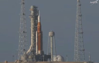 VÍDEO: Nasa lança missão que leva astronautas de volta à Lua após meio século