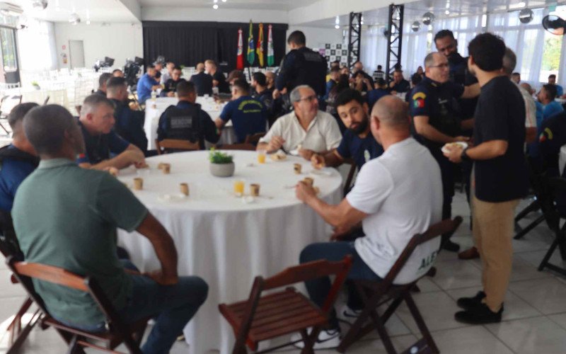 Anivers&aacute;rio foi comemorado com caf&eacute; da manh&atilde; no Gr&ecirc;mio Atiradores